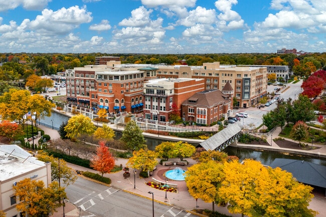 Building Photo - 345 Green Valley Dr