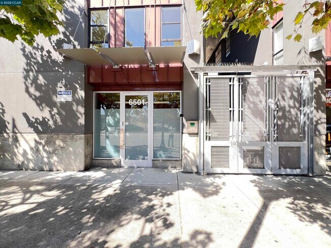 Building Photo - 6501 San Pablo Ave