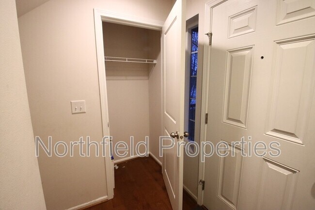 Building Photo - 3421 31st Dr