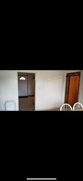 Building Photo - 818 Gaston Ave