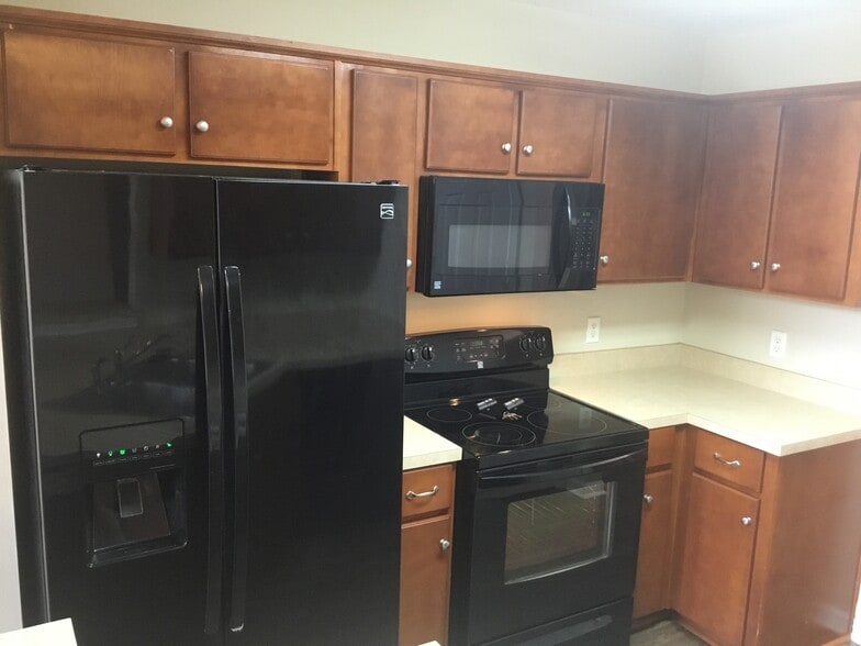 Building Photo - 55 Carlisle Ln