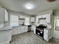 Building Photo - 5 Goulding St