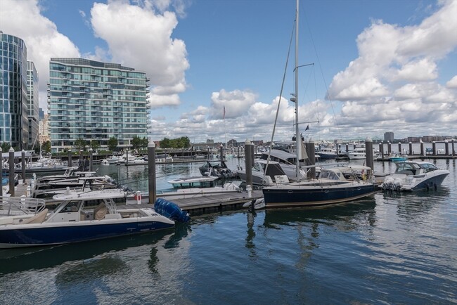 Building Photo - 300 Pier 4 Blvd.