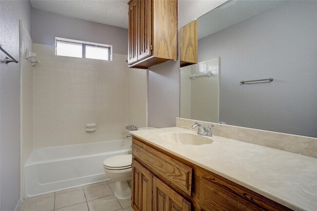 Building Photo - 7745 Pear Tree Ln