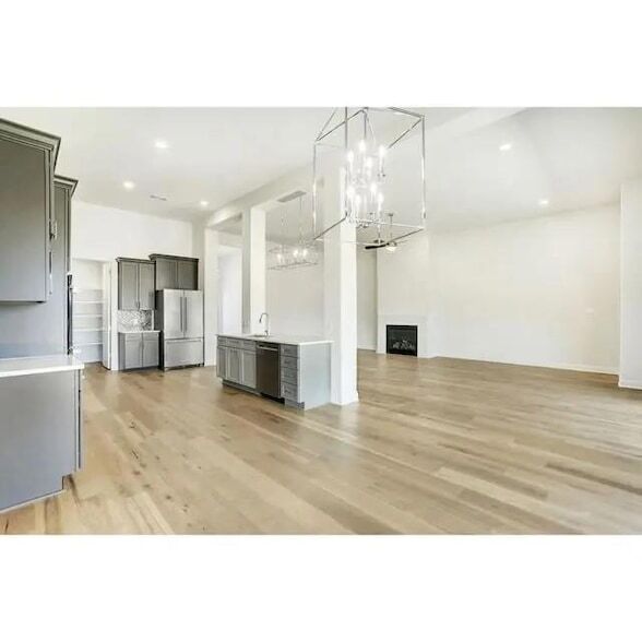 Building Photo - 104 Lazy Oak Pl