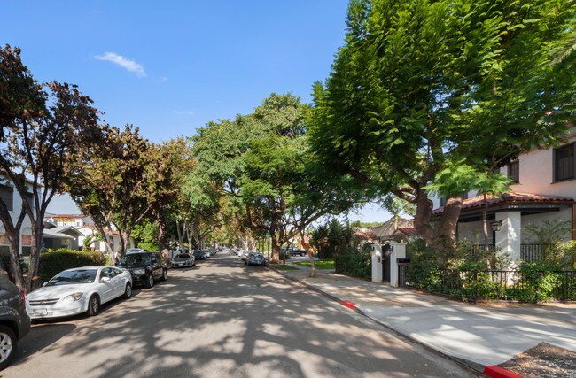 Street View - 1120 Poinsettia Dr