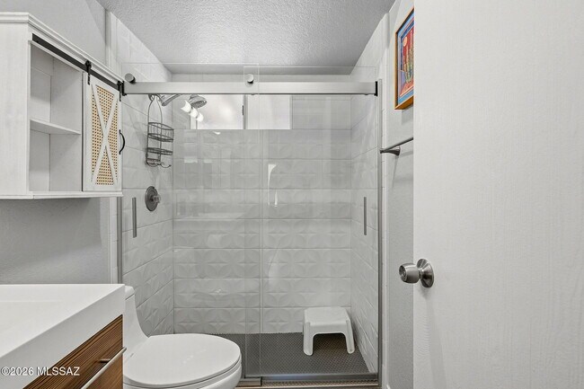 Building Photo - 6745 N Quartzite Canyon Pl
