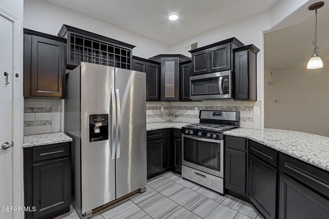 Building Photo - 14928 Harry Flournoy Ave