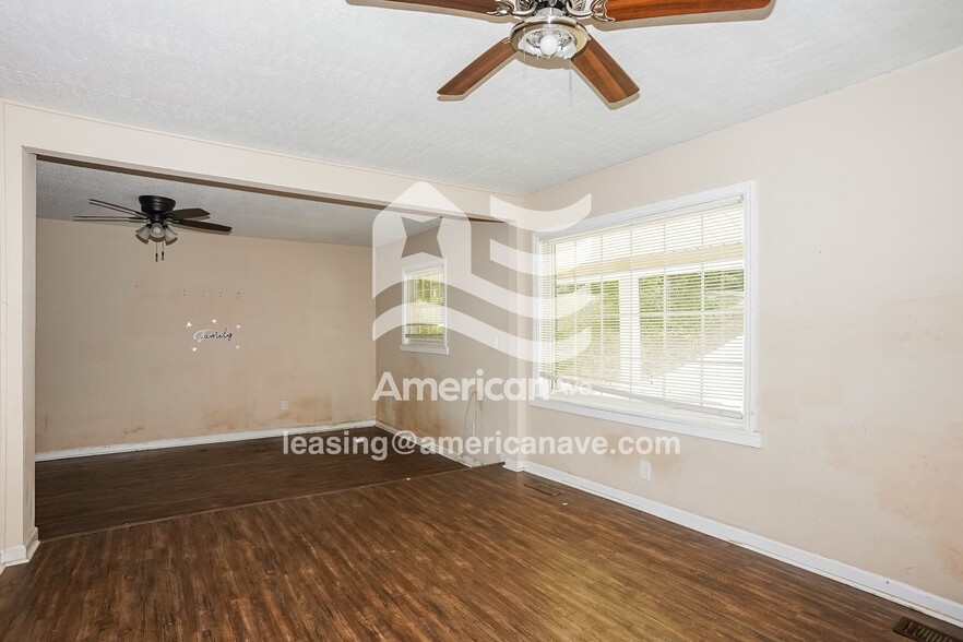 Building Photo - 2430 Golden Camp Rd