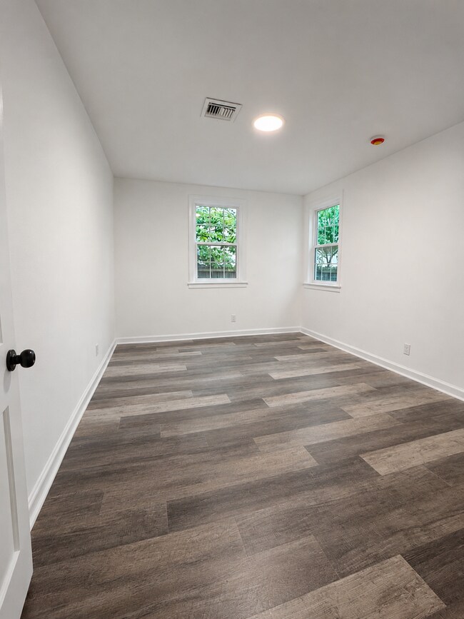 Building Photo - Recently Remodeled Home for Rent!