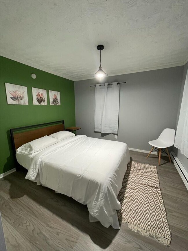 Building Photo - 127 Clearfield St