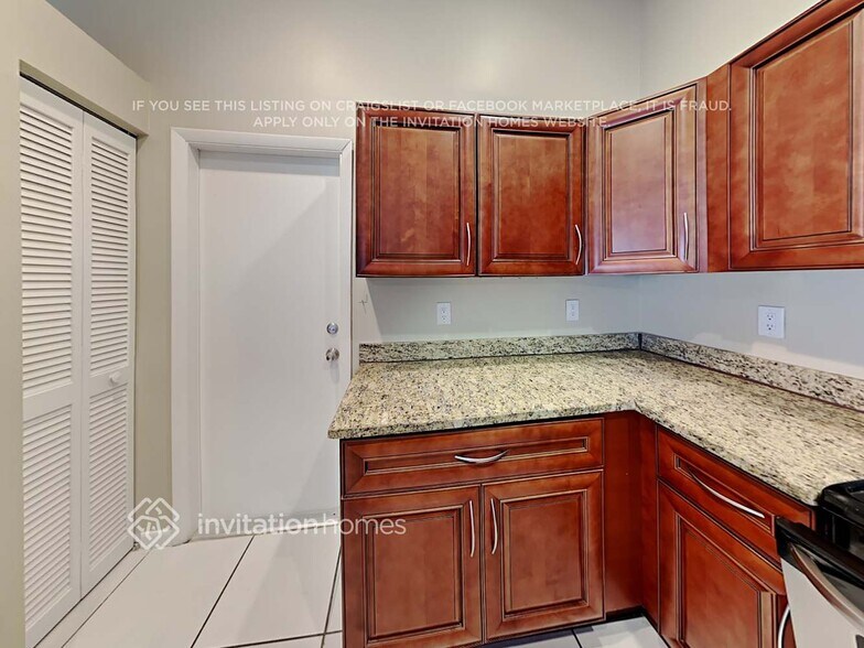Building Photo - 567 Talavera Rd