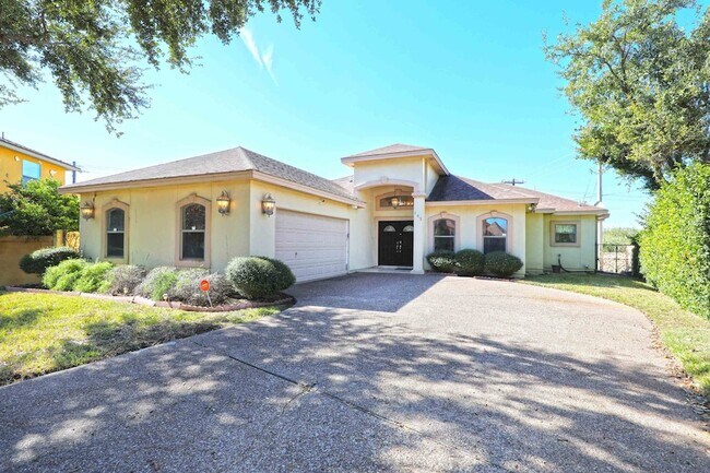 Building Photo - 103 Yellowstone Lake Dr