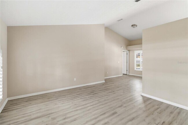 Building Photo - 2110 Laindale Pl