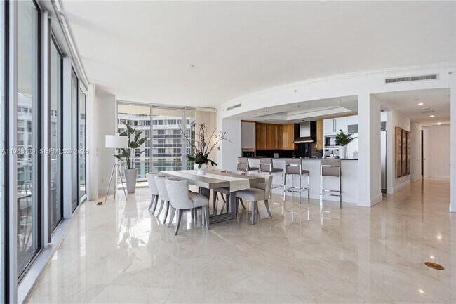 Building Photo - 10295 Collins Ave