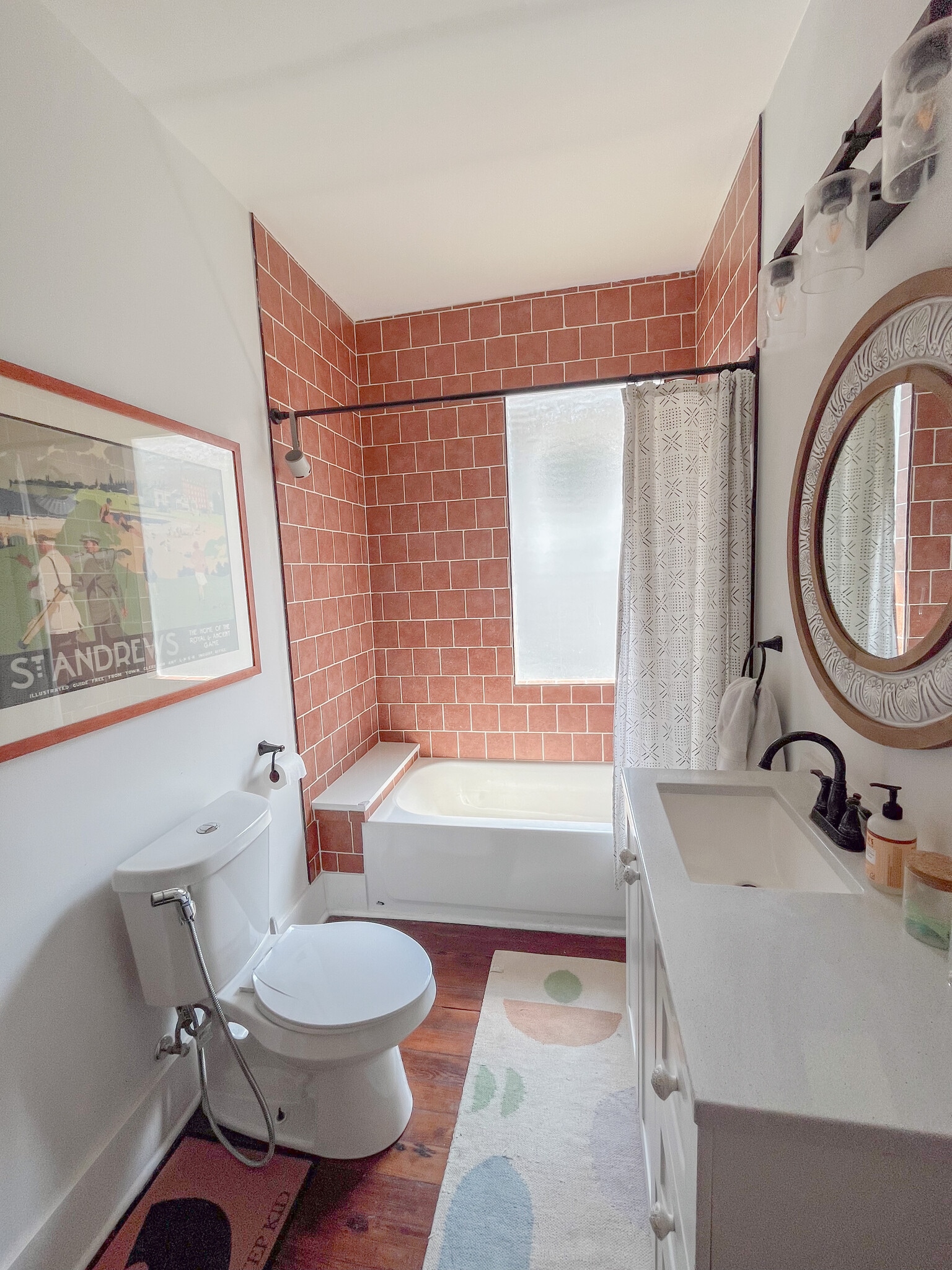 Guest bathroom - 3033 Robert St