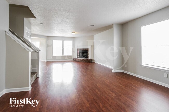 Building Photo - 8103 Crackling Ln