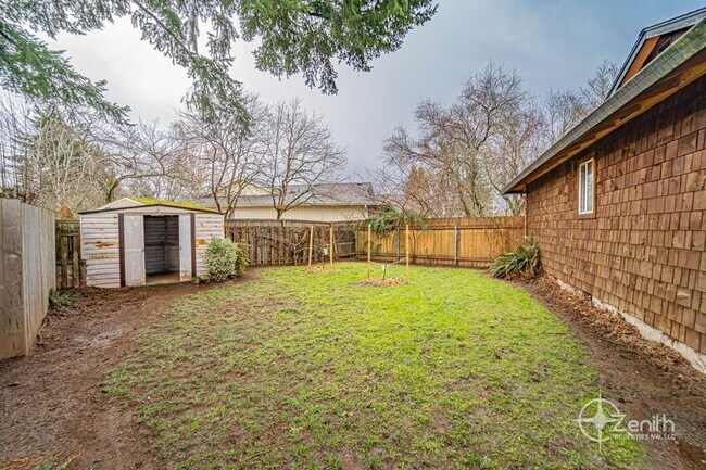 Building Photo - 15501 SE 19th Cir