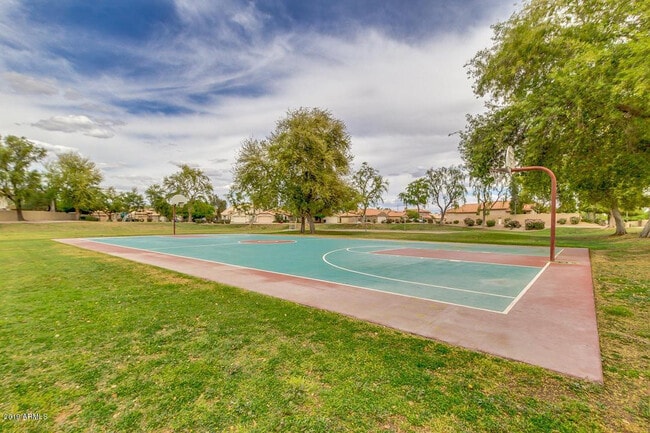 Building Photo - 1277 W Myrna Ln