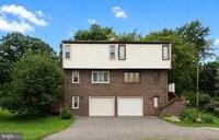 Building Photo - 124 Hamlet Dr