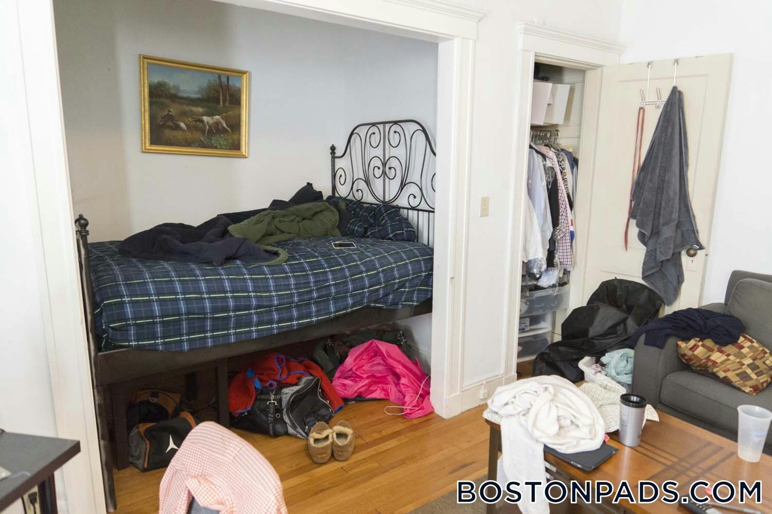 Building Photo - 137 Park Dr