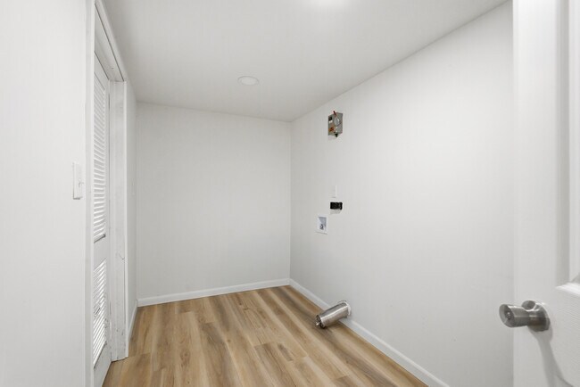 Building Photo - 8043 Joffre Dr