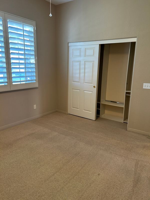 Building Photo - 5034 Singing Hills Dr