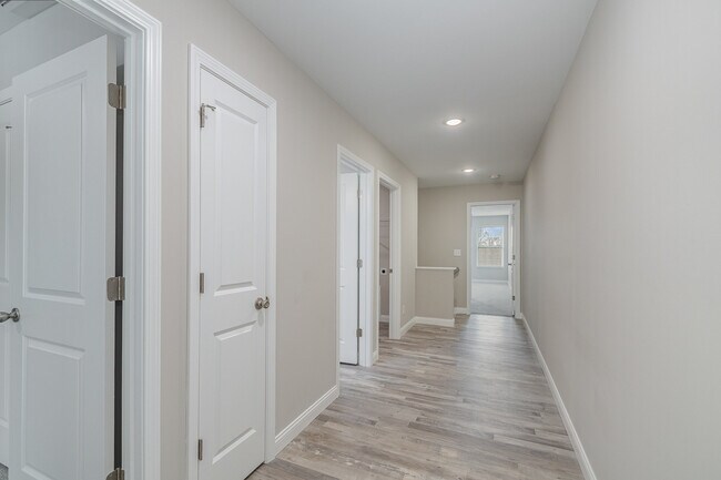 Building Photo - 2017 Terrace Ct