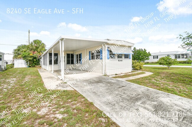Building Photo - 8240 SE Eagle Ave