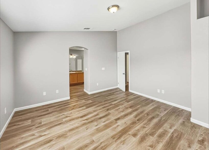 Building Photo - 5228 French Lavender St