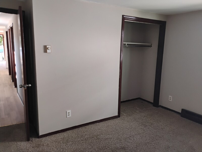 Building Photo - 1601 Prentice St