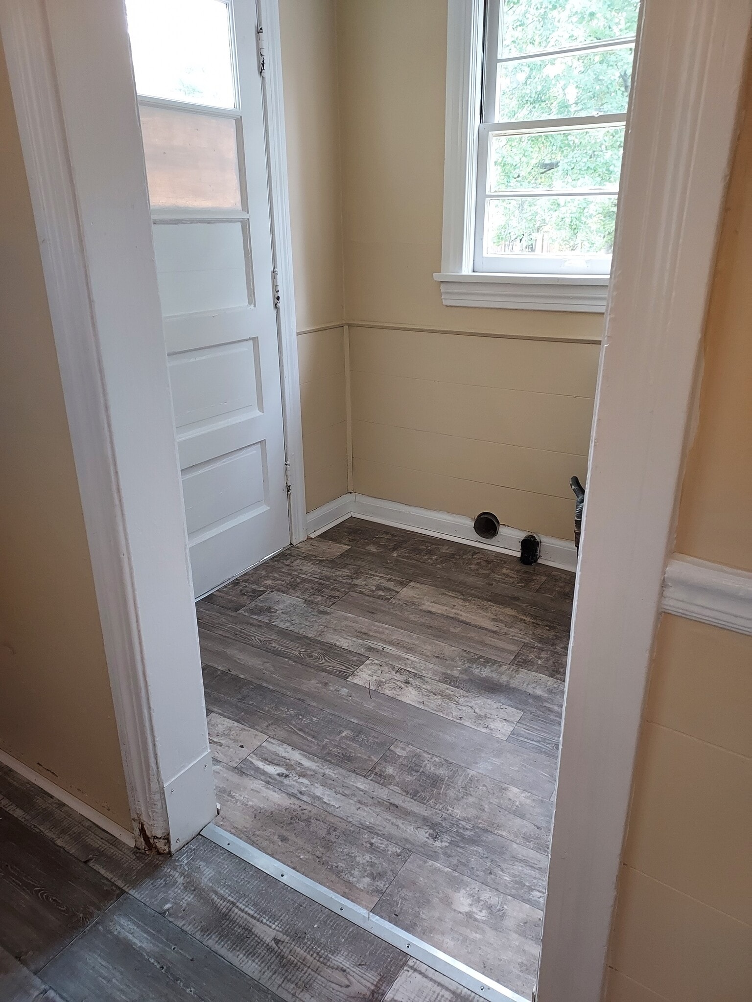 Utility room and back door - 4848 Brenda Dr