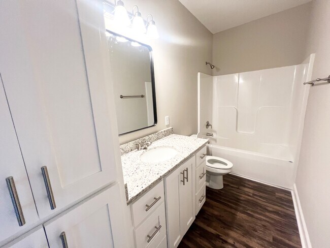 Building Photo - 107 Orchard Way