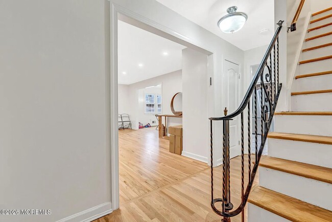 Building Photo - 240 Alpern Ave