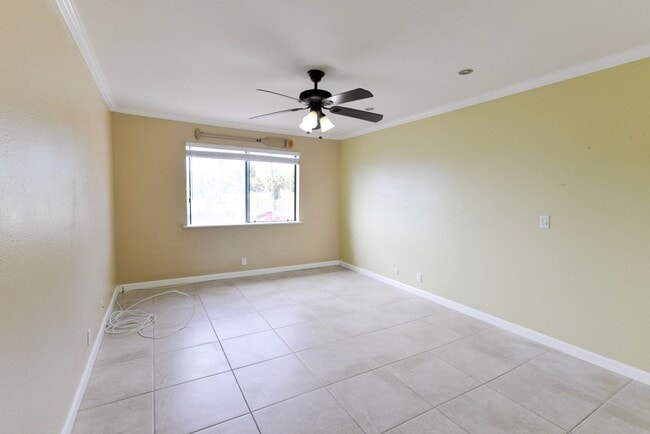 Building Photo - Dream Coastal 2 bedroom Condo Offering Ocean view & Breezes, Fairway Views & Luxury Comfort!
