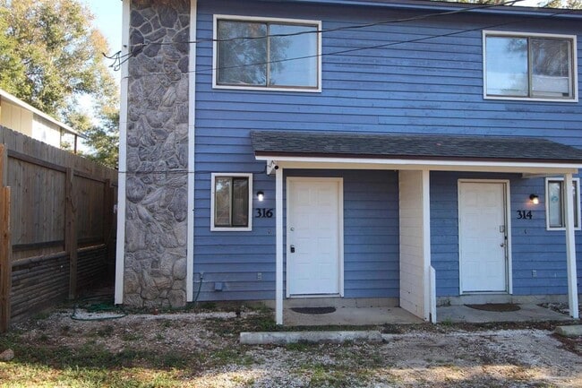Building Photo - 316 Teakwood Cir