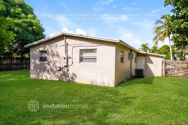 Building Photo - 6020 NW 43rd Ave