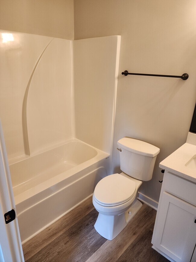 Building Photo - 717 Perrigan Ln