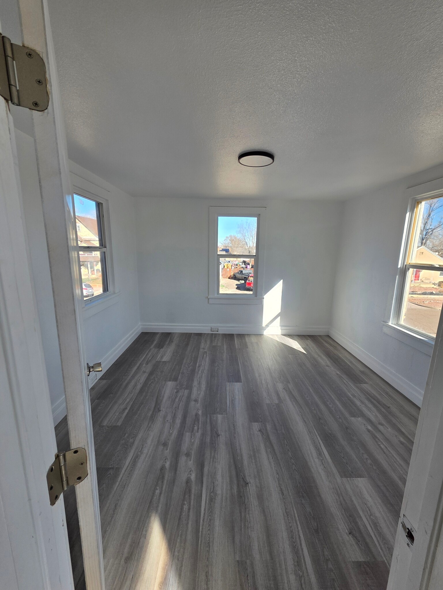 Building Photo - 2708 E 16th St