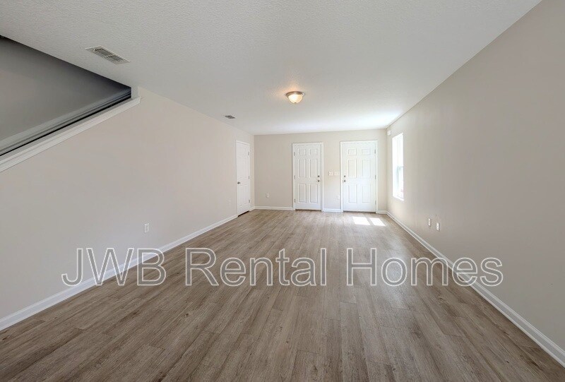 Building Photo - 7804 Playschool Ln