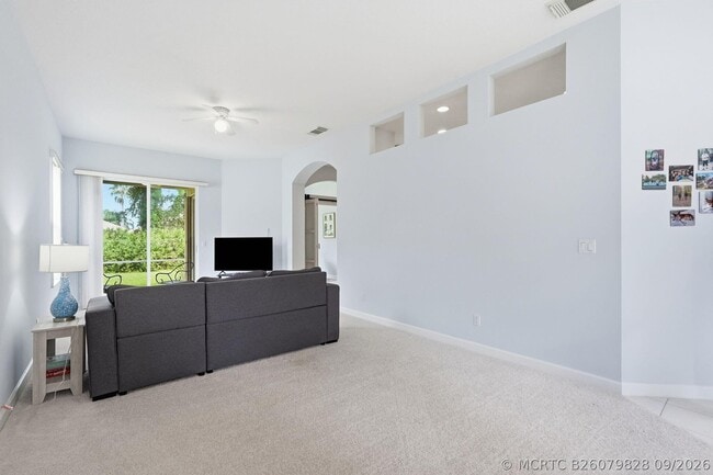 Building Photo - 707 SW San Salvador Cv