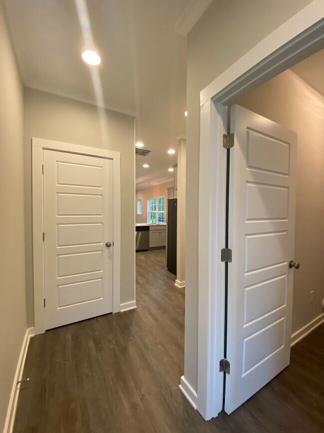 Building Photo - Home for Rent in Calera, AL!!! Available t...