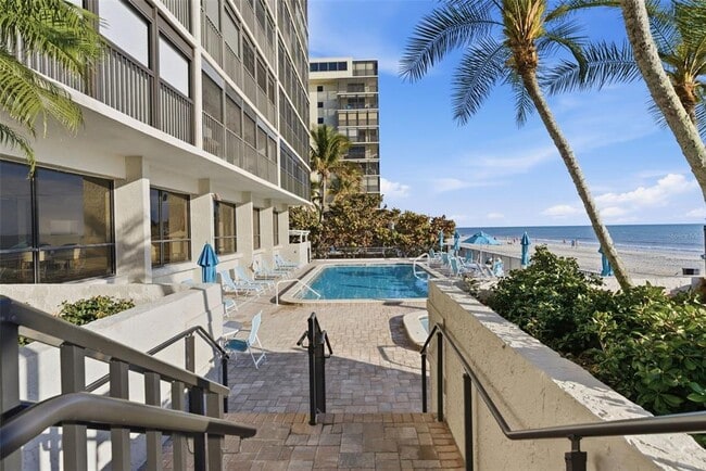 Building Photo - 15462 Gulf Blvd