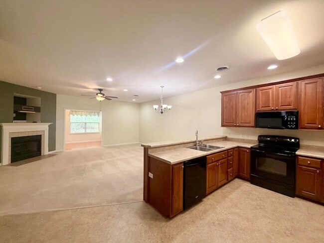 Building Photo - 5644 Mountain Oaks Ln