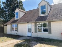 Building Photo - 1657 N Shore Dr