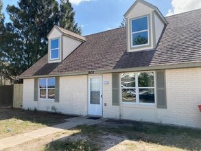 Building Photo - 1657 N Shore Dr
