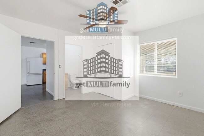 Building Photo - 1228 E Apache St