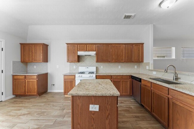 Building Photo - 5041 Willow Point Dr
