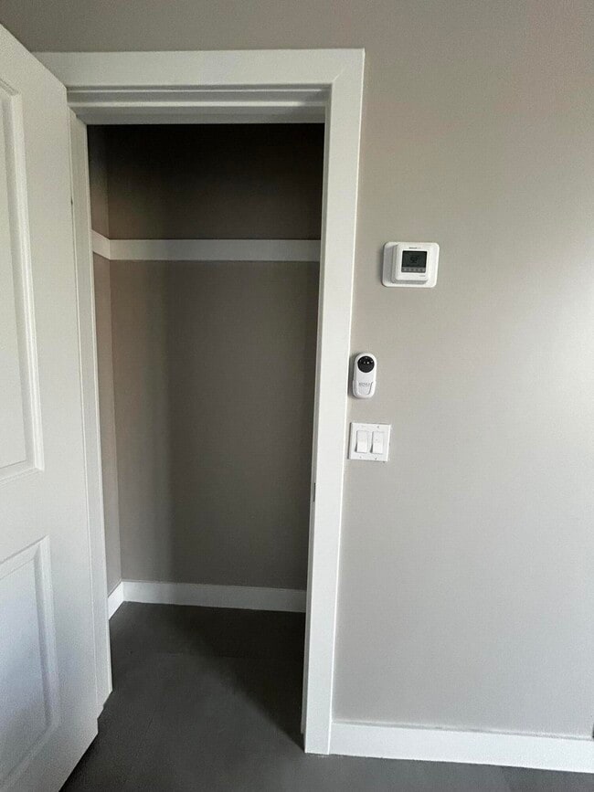 Building Photo - 41575 Ashford Pl