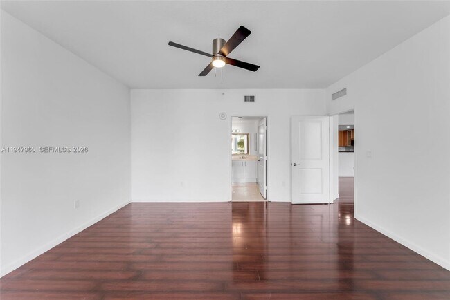 Building Photo - 7914 Harbor Island Dr